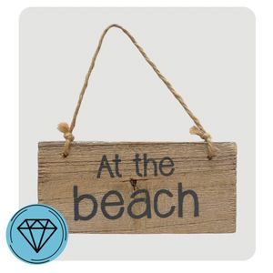Hovedbilde At the beach 